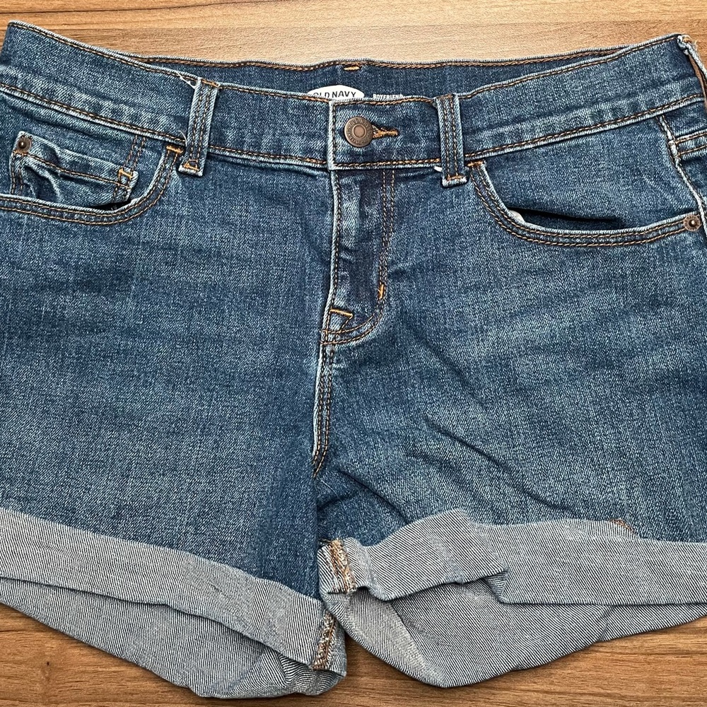 Womens old navy boyfriend shorts size 6